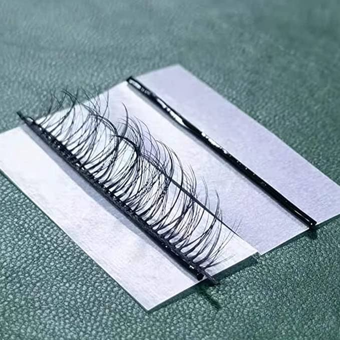 Reusable Self-Adhesive Lash Glue Strip (Straight) Every Day And Night 